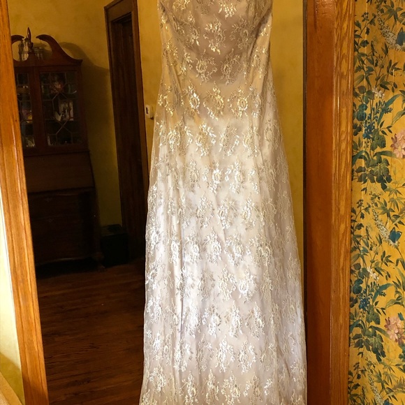 Formal/prom dress - Picture 2 of 3